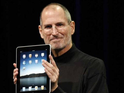 Rounded corners of the iPad held by Steve Jobs